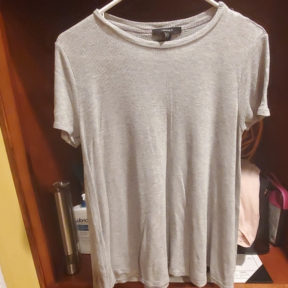 Forever 21 Gray Shirt - Picture 1 of 2